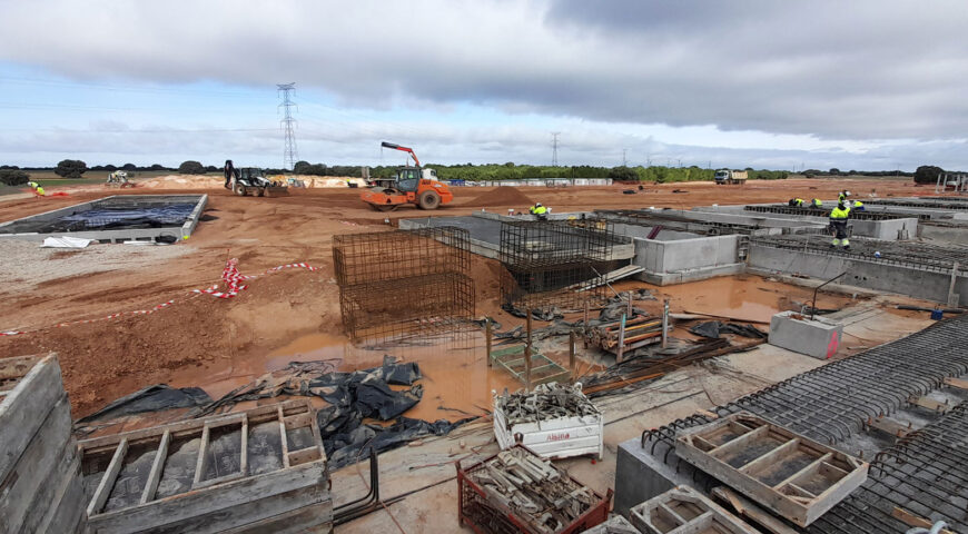 MOVIMIENTO DE TIERRAS Y OBRA CIVIL PARA SUBESTACION ELECTRICA COLECTORA-ELEVADORA DE PARQUE SOLAR Y PARQUE EOLICO EN VALE DE CERRATO (PALENCIA).