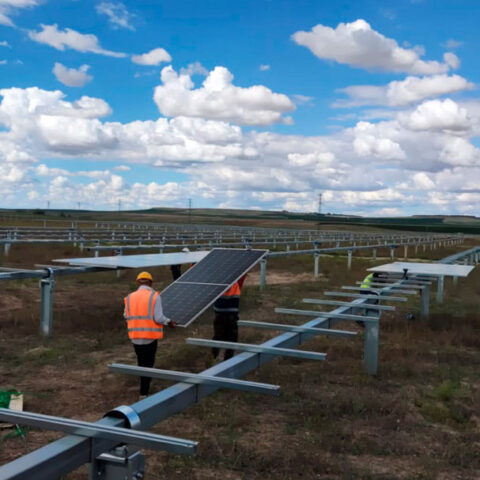 MONTAJE EN PARQUE FOTOVOLTAICO CENTAURUS